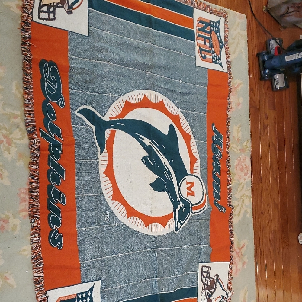 Vintage NWT 1996 Miami Dolphins NFL Throw Blanket - Orange and Blue